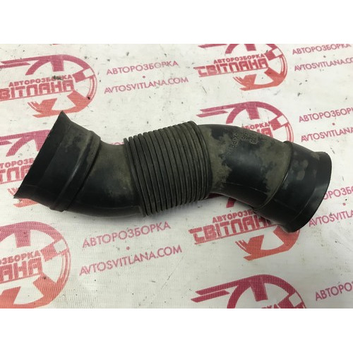 Патрубок воздушного фильтра Opel Combo 1.7CDTI 2001-2011 13104166